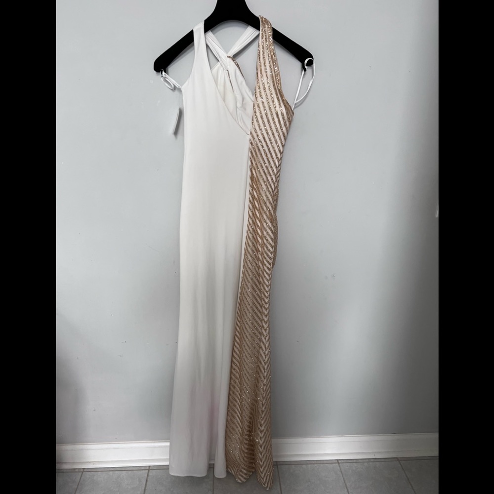 Cache Gown - Picture 7 of 7